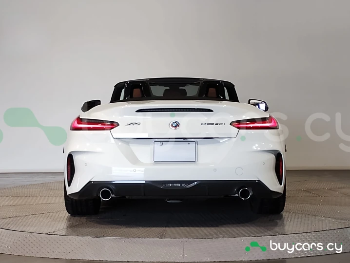 Mercedes Z4 Белый