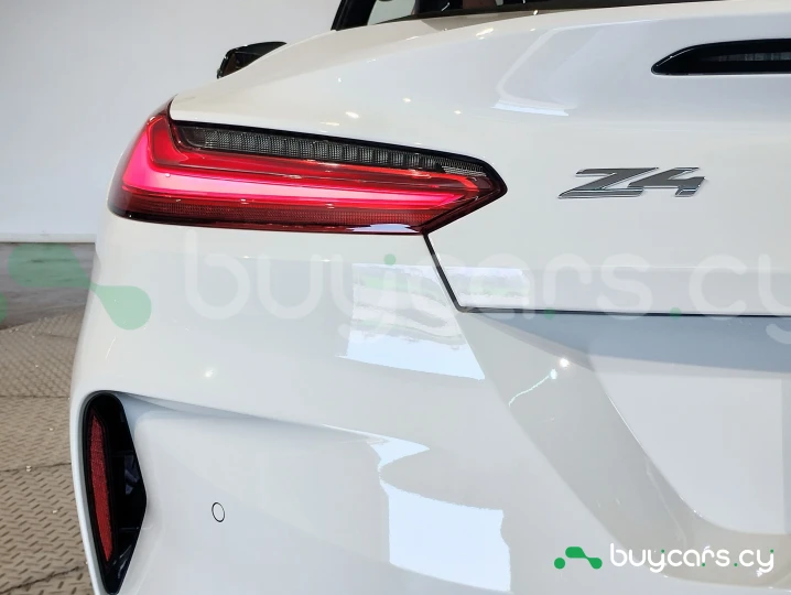 Mercedes Z4 Белый