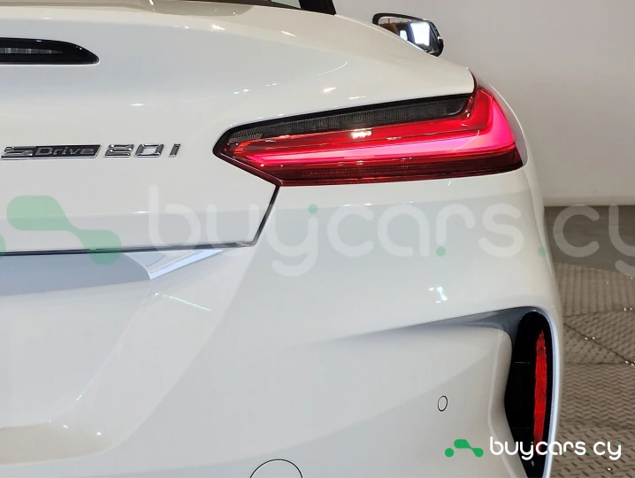 Mercedes Z4 Белый