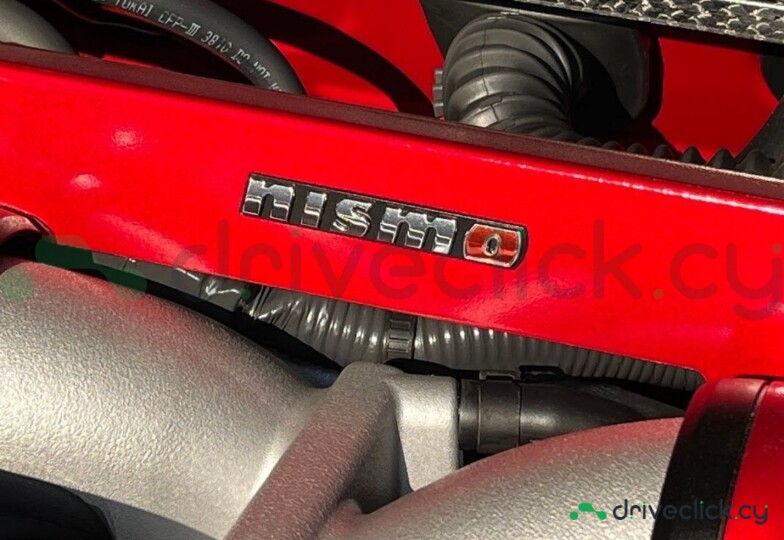 Nissan GT-R Red