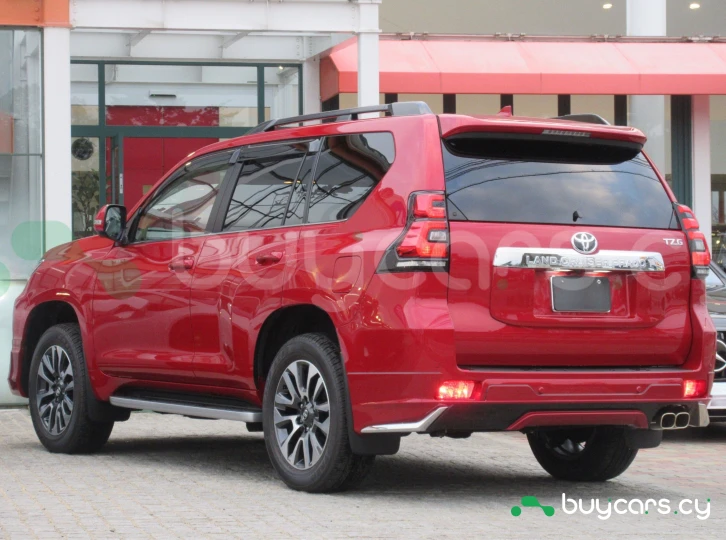 Toyota Land Cruiser Prado Red