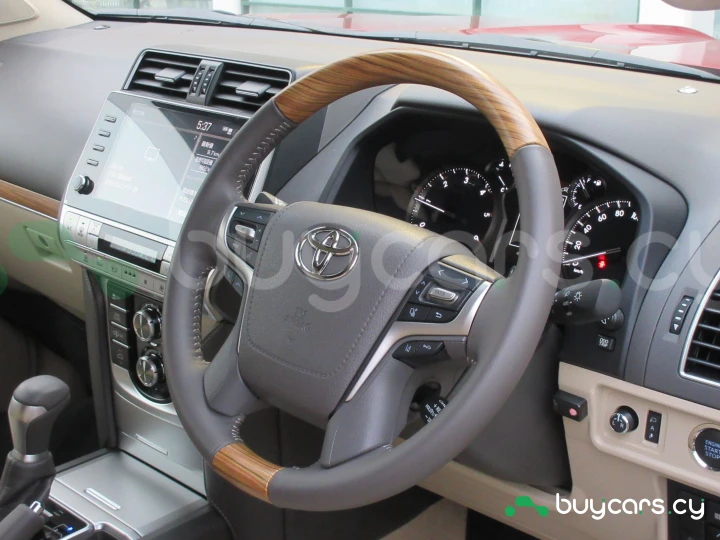 Toyota Land Cruiser Prado Red