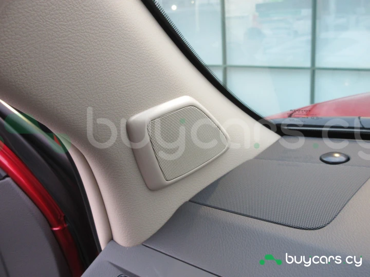 Toyota Land Cruiser Prado Red