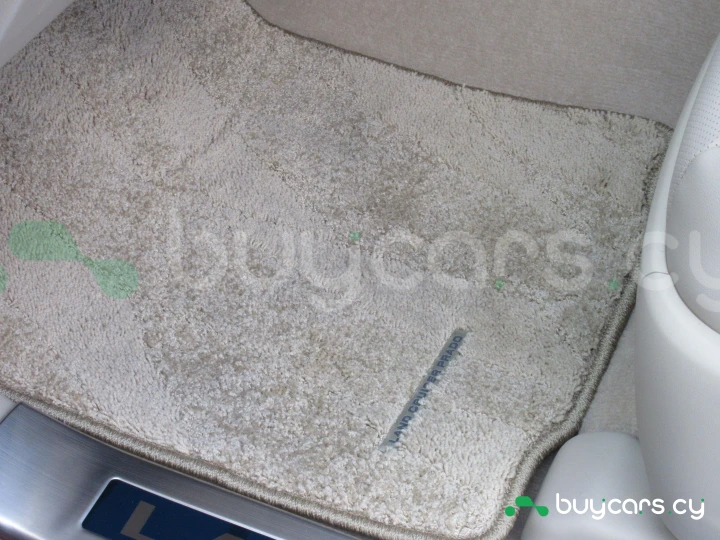 Toyota Land Cruiser Prado Red