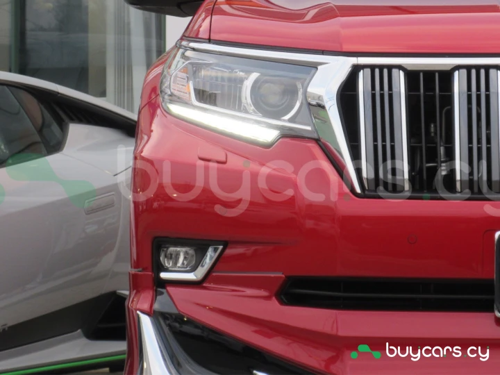 Toyota Land Cruiser Prado Red
