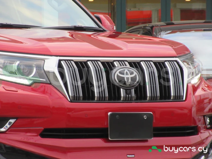 Toyota Land Cruiser Prado Red