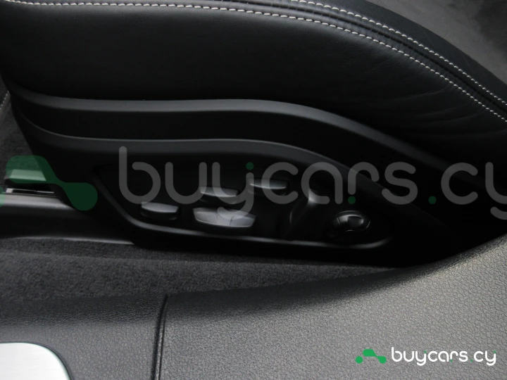 Porsche Panamera Белый