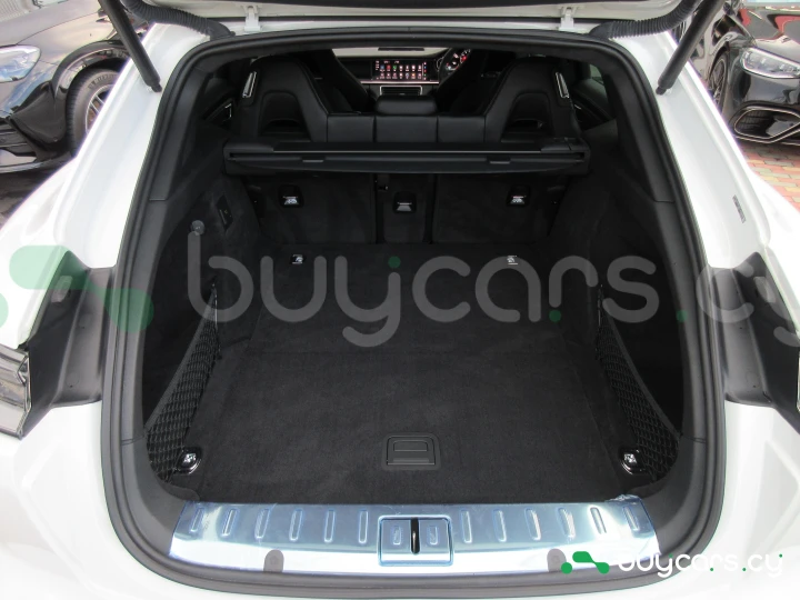 Porsche Panamera Белый