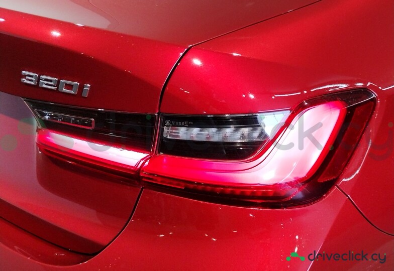 BMW 3 series Red