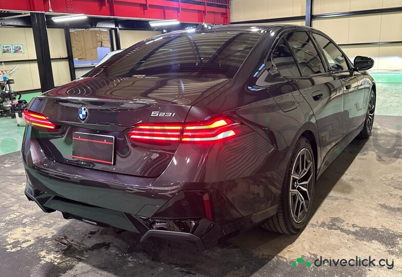 BMW 5 series Черный