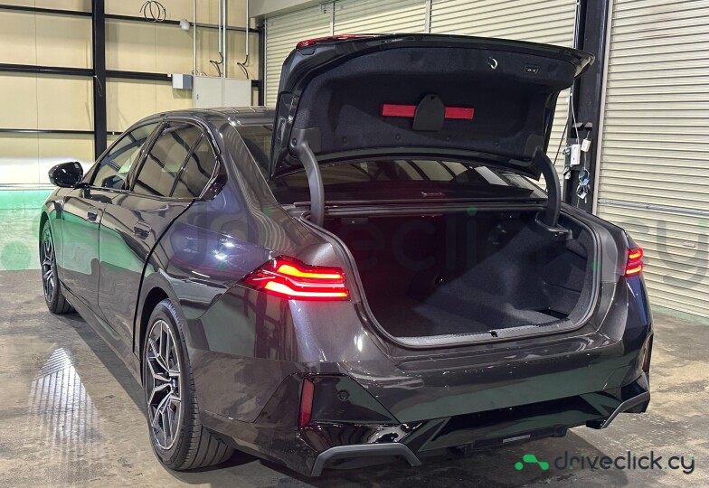 BMW 5 series Черный