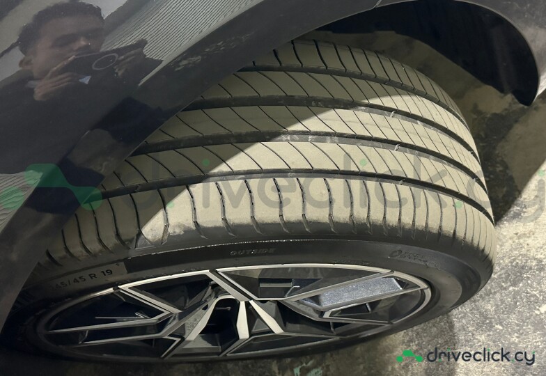 BMW 5 series Черный