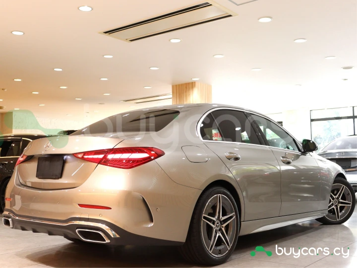 Mercedes C-class Розовый