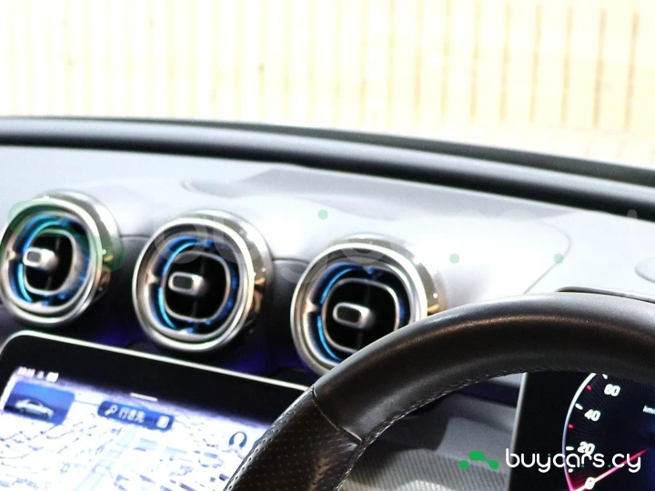 Mercedes C-class Розовый