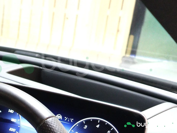 Mercedes C-class Розовый