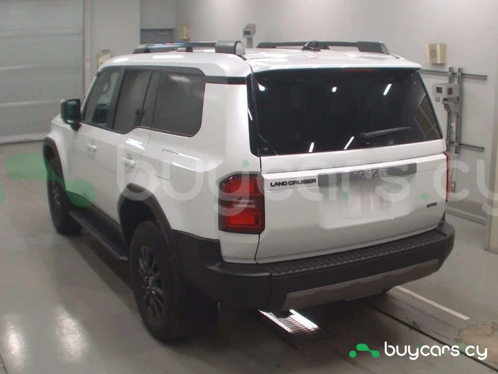 Toyota Land Cruiser 250 White