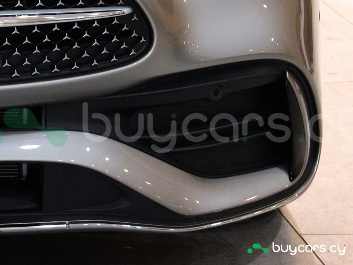 Mercedes C-class Розовый