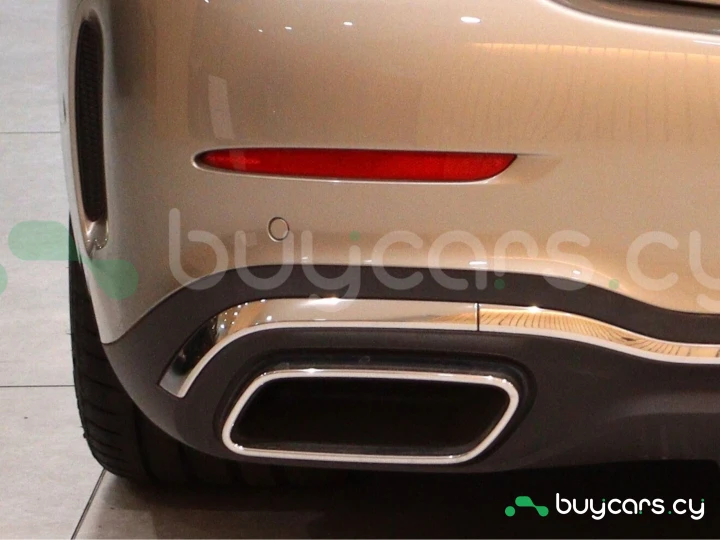 Mercedes C-class Розовый