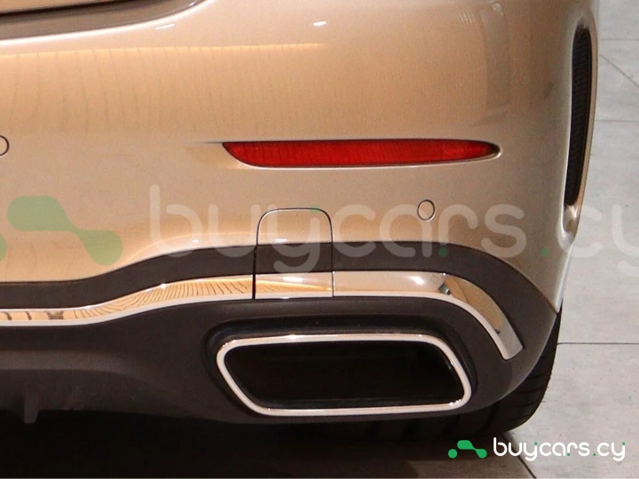 Mercedes C-class Розовый