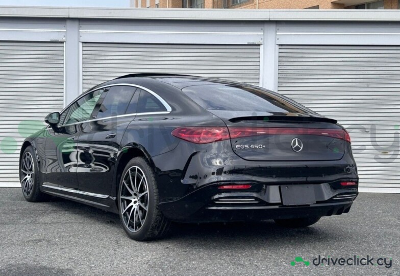Mercedes EQS Black