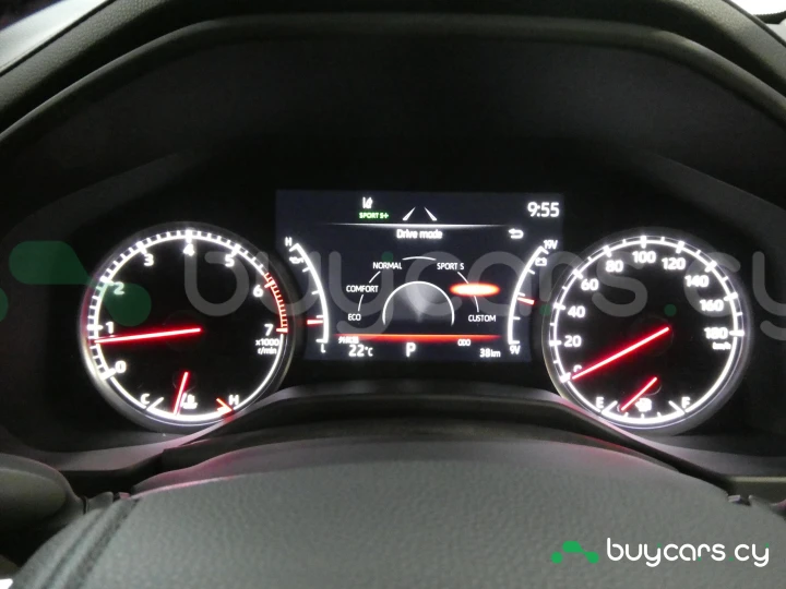 Toyota Land Cruiser 300 Белый