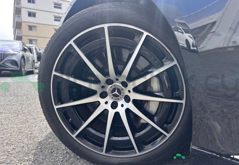 Mercedes EQS Black