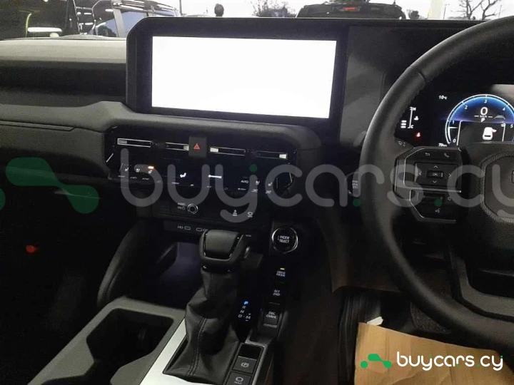 Toyota Land Cruiser 250 White