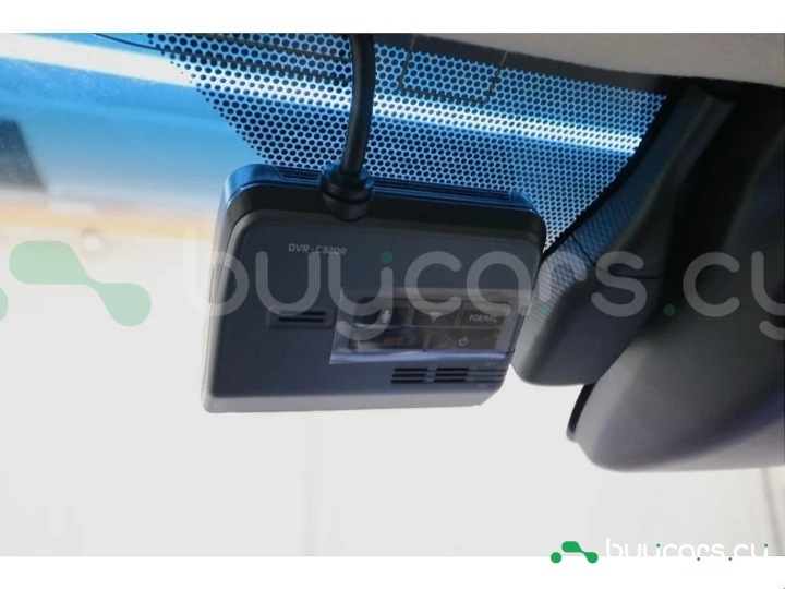 Toyota Land Cruiser Prado Белый