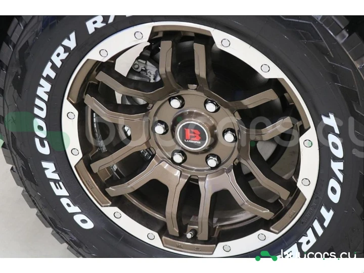 Toyota Land Cruiser Prado Белый