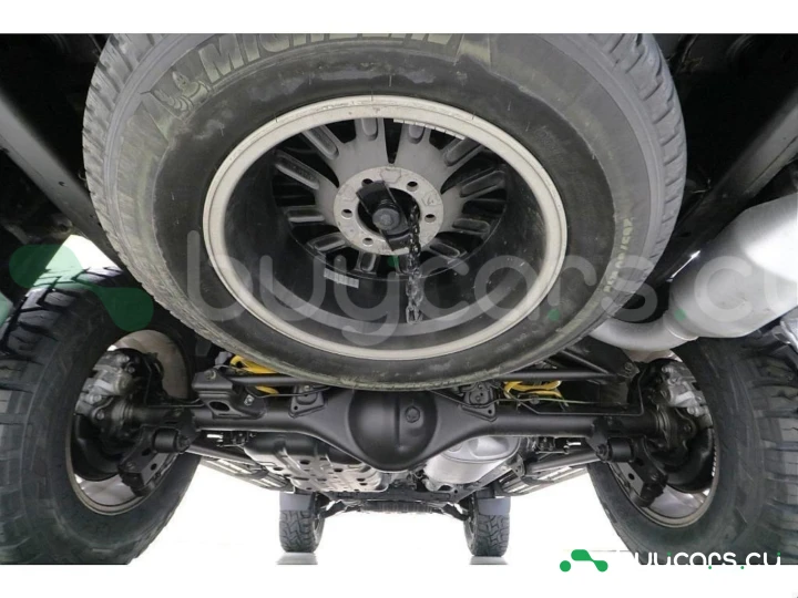 Toyota Land Cruiser Prado Белый