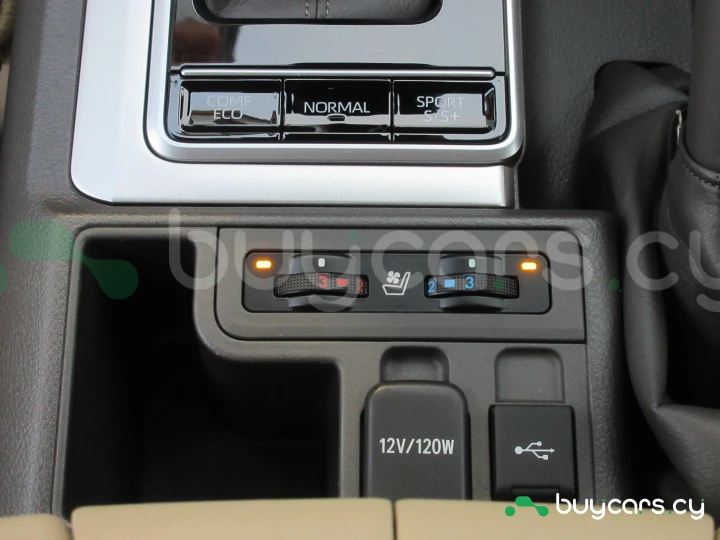 Toyota Land Cruiser Prado Red