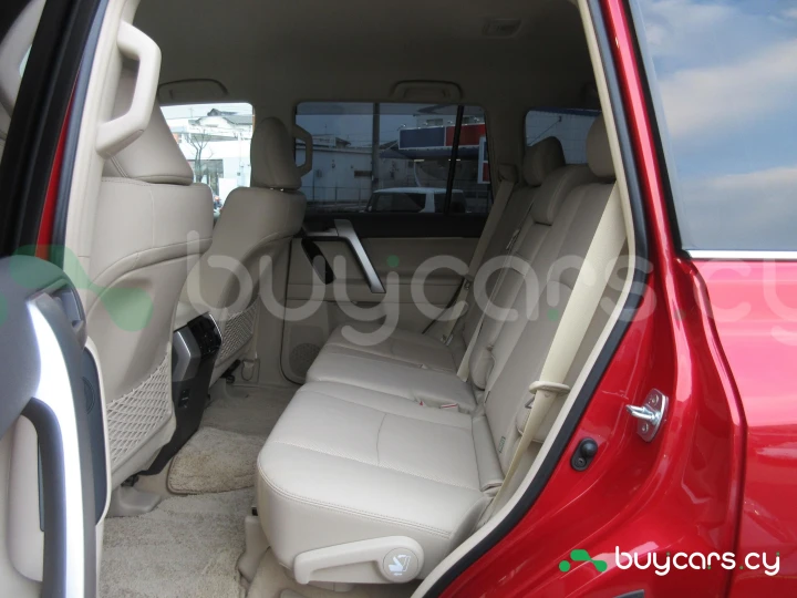 Toyota Land Cruiser Prado Red