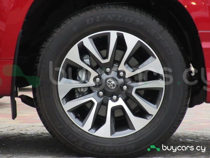 Toyota Land Cruiser Prado Red