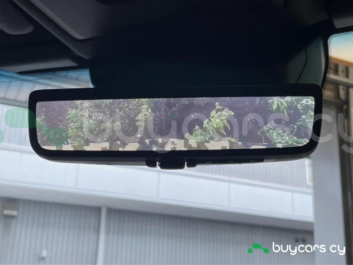 Toyota Land Cruiser 250 Белый