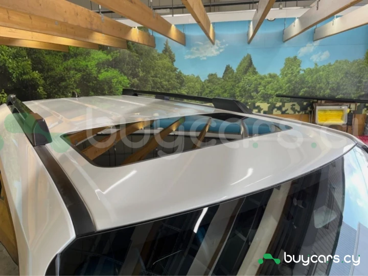 Toyota Land Cruiser 250 Белый