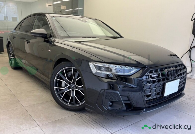 Audi A8 Black