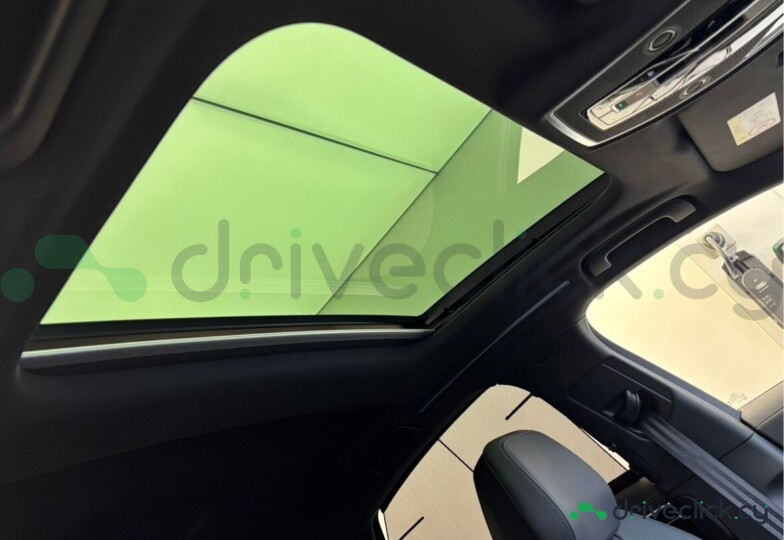 Audi A8 Black