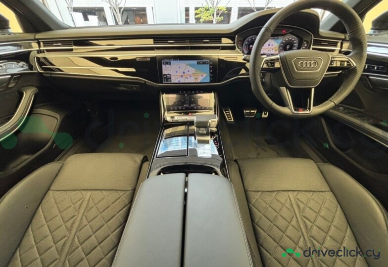 Audi A8 Black