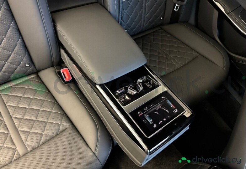 Audi A8 Black