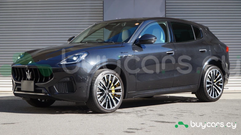 Maserati Grecale Черный