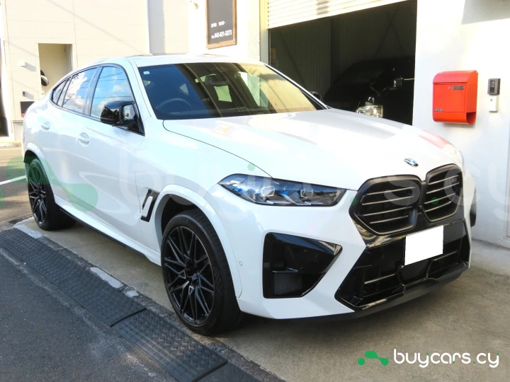 BMW X6 M Белый