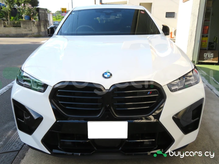 BMW X6 M Белый