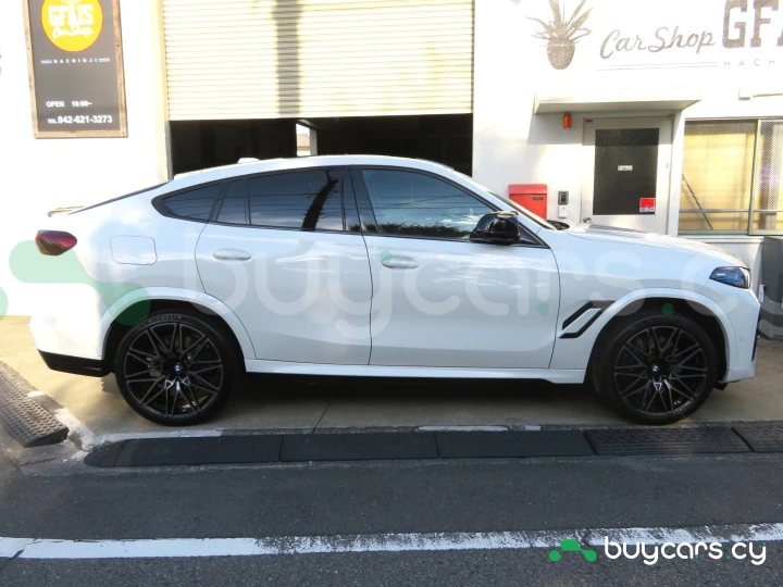 BMW X6 M Белый