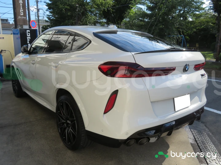 BMW X6 M Белый