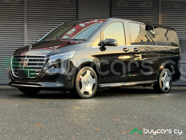 Mercedes V-class Черный