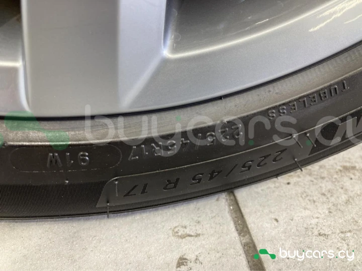 Volkswagen Golf Grey