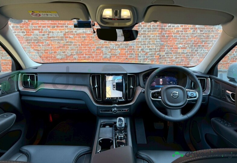 Volvo XC60 Серый