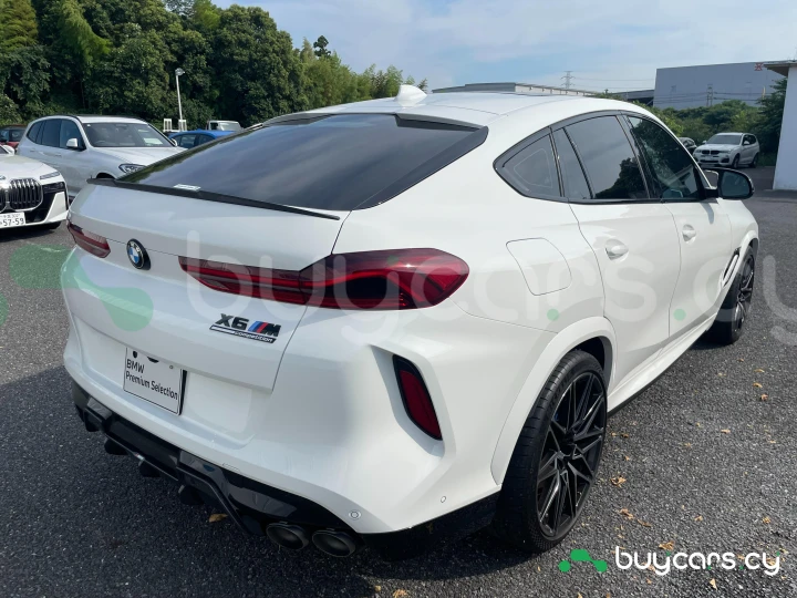 BMW X6 M Белый
