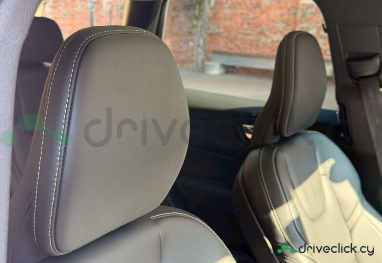 Volvo XC60 Серый
