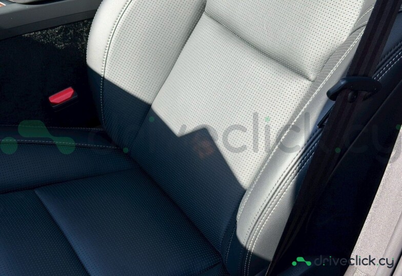 Volvo XC60 Серый